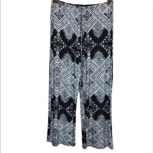 Friday Flair Leg Pants Size S